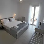 1path Pelican Mykonos Super Paradise House